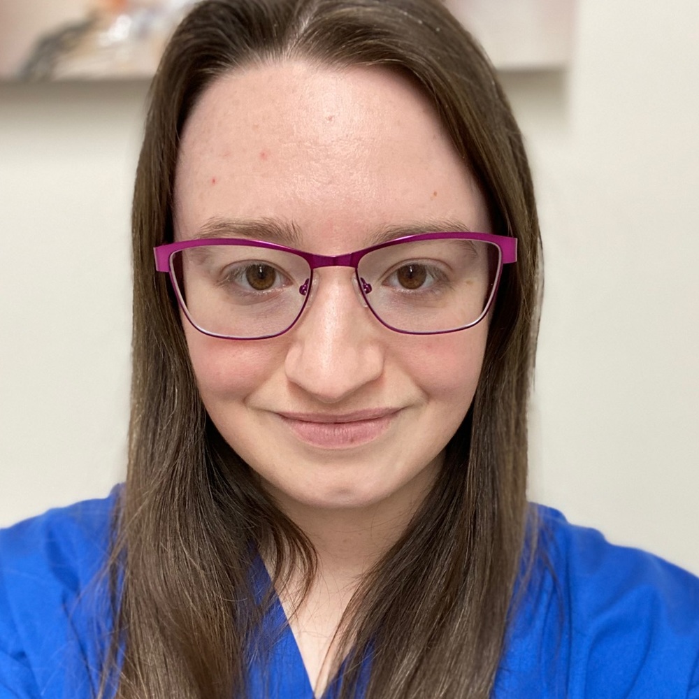 Meet your Posher, Emaley